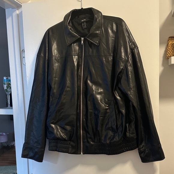 Forever 21 Jackets & Blazers - Forever 21 Leather Jacket